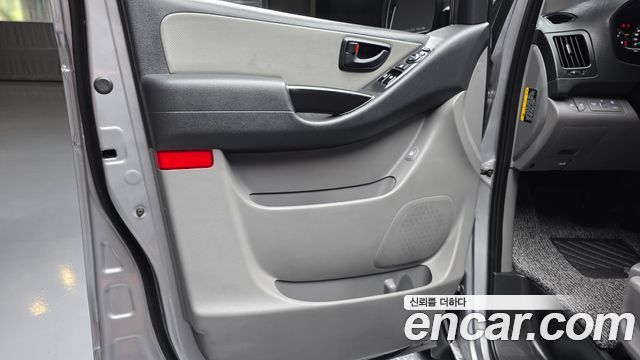 Hyundai Grand Starex Van 5-Seater Smart 2021 — фото 16