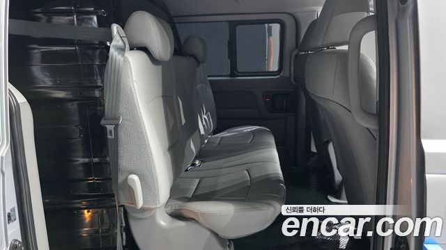 Hyundai Grand Starex Van 5-Seater Smart 2021 — фото 19