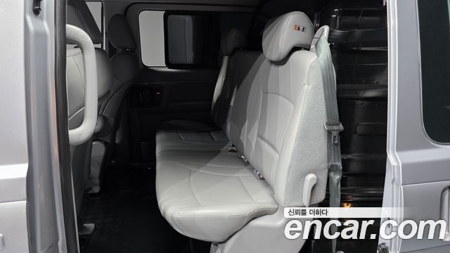 Hyundai Grand Starex Van 5-Seater Smart 2021 — фото 20