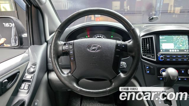 Hyundai Grand Starex Van 5-Seater Smart 2021 — фото 31