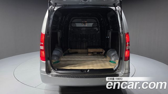 Hyundai Grand Starex Van 5-Seater Smart 2021 — фото 33