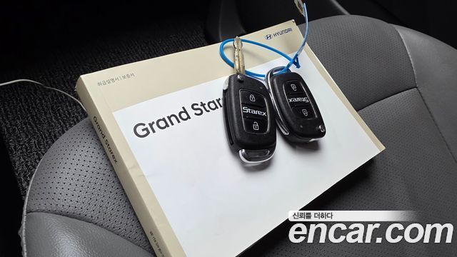 Hyundai Grand Starex Van 5-Seater Smart 2021 — фото 38