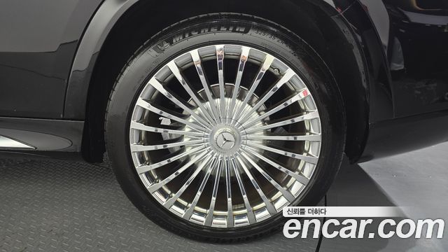 Mercedes-Benz GLS-Class (X167) Maybach GLS600 4MATIC 2022 — фото 21