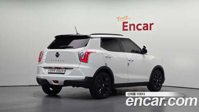 KG Mobility (SsangYong) Tivoli LX 2WD HI-DLX 2016 — фото 2