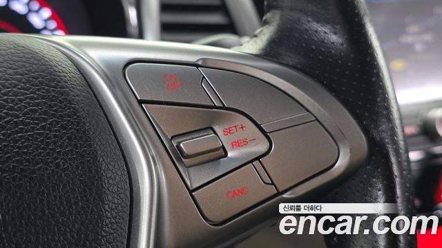 KG Mobility (SsangYong) Tivoli LX 2WD HI-DLX 2016 — фото 15