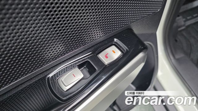 KG Mobility (SsangYong) Tivoli LX 2WD HI-DLX 2016 — фото 29