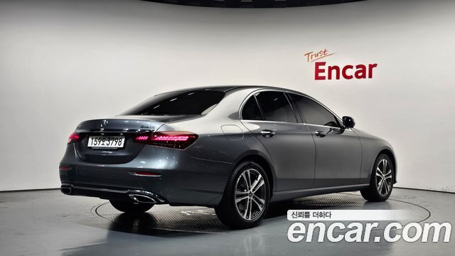 Mercedes-Benz E-Class (W213) E350 4MATIC Avantgarde 2022 — фото 2