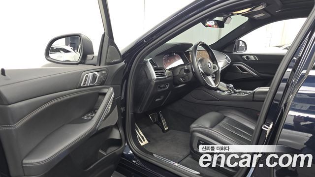 BMW X6 (G06) xDrive40i M Sport 2023 — фото 10