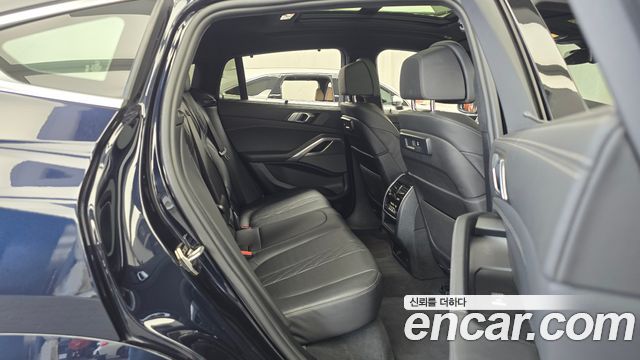 BMW X6 (G06) xDrive40i M Sport 2023 — фото 11