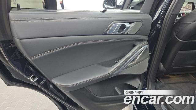 BMW X6 (G06) xDrive40i M Sport 2023 — фото 25