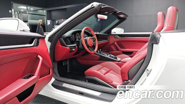Porsche 911 (992) Carrera 4S Cabriolet 2020 — фото 10