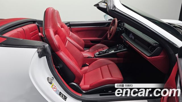 Porsche 911 (992) Carrera 4S Cabriolet 2020 — фото 26