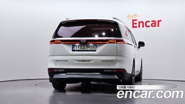 Kia Carnival (IV) Gasoline 7-Seater Signature 2021 — фото 4