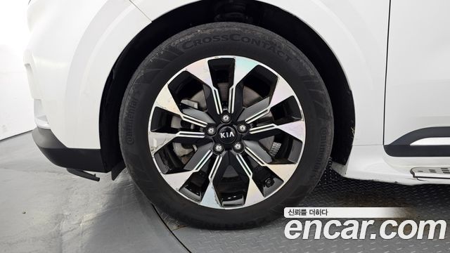 Kia Carnival (IV) Gasoline 7-Seater Signature 2021 — фото 5
