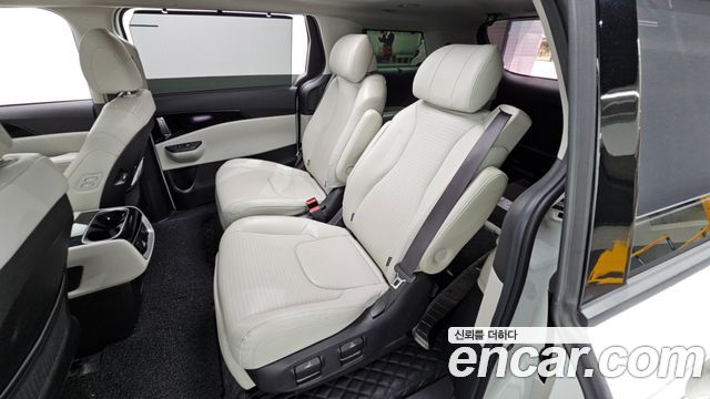 Kia Carnival (IV) Gasoline 7-Seater Signature 2021 — фото 11