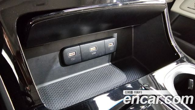 Kia Carnival (IV) Gasoline 7-Seater Signature 2021 — фото 13
