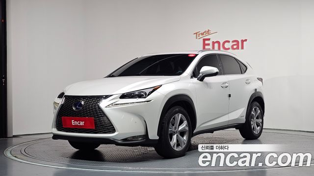 Lexus NX300h Executive