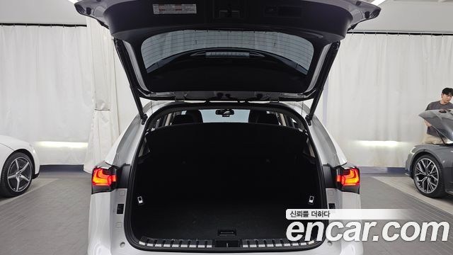 Lexus NX300h Executive 2017 — фото 20