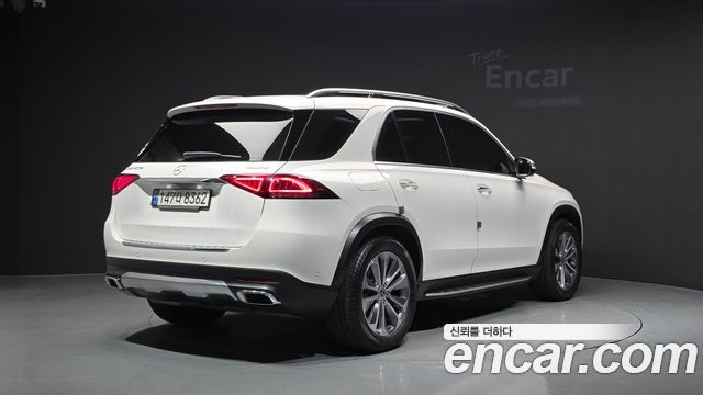 Mercedes-Benz GLE-Class (W167) GLE300d 4MATIC 2022 — фото 2