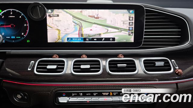 Mercedes-Benz GLE-Class (W167) GLE300d 4MATIC 2022 — фото 13