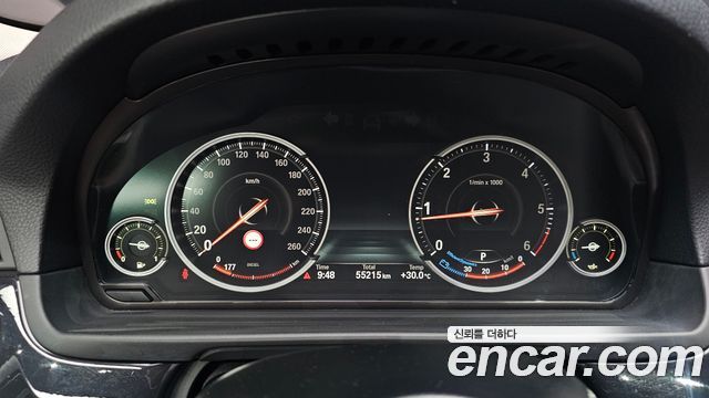 BMW 5 Series (F10) 520d 2015 — фото 8