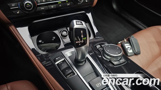 BMW 5 Series (F10) 520d 2015 — фото 9