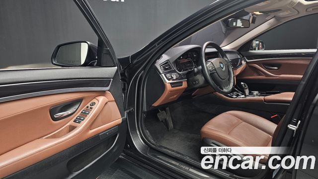 BMW 5 Series (F10) 520d 2015 — фото 10