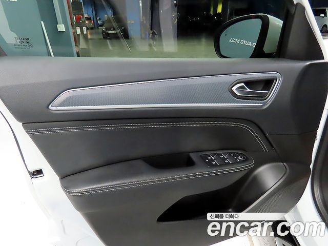 Renault Korea XM3 1.3 TCe RE Signature 2022 — фото 16