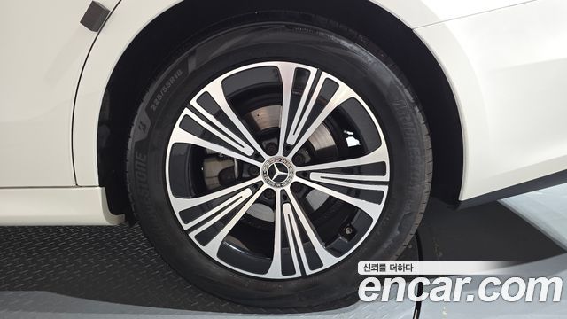 Mercedes-Benz E-Class (W214) E200 Avantgarde 2025 — фото 21