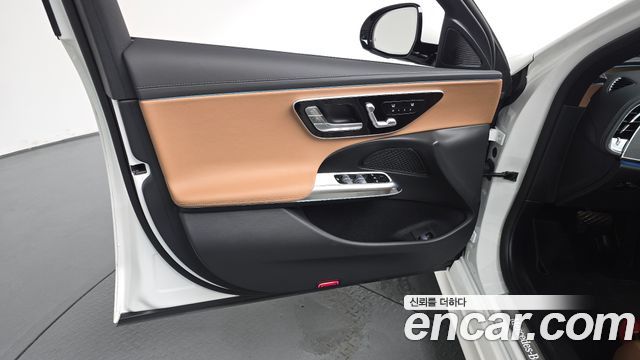 Mercedes-Benz E-Class (W214) E200 Avantgarde 2025 — фото 24