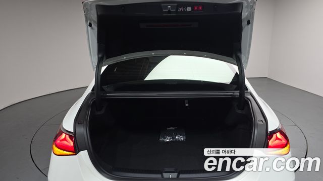 Mercedes-Benz E-Class (W214) E200 Avantgarde 2025 — фото 32