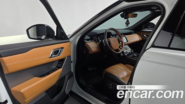 Land Rover Range Rover Velar 3.0 D300 R-Dynamic HSE 2018 — фото 10