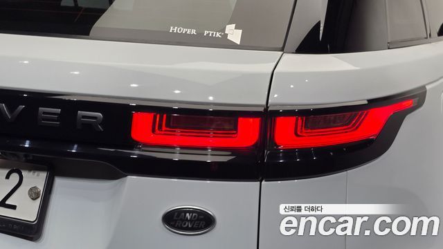 Land Rover Range Rover Velar 3.0 D300 R-Dynamic HSE 2018 — фото 23