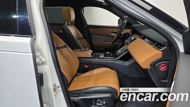 Land Rover Range Rover Velar 3.0 D300 R-Dynamic HSE 2018 — фото 26