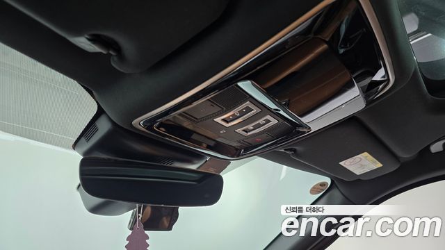Land Rover Range Rover Velar 3.0 D300 R-Dynamic HSE 2018 — фото 27