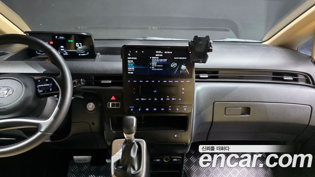 Hyundai Staria Cargo 5-Seater Modern 2023 — фото 17