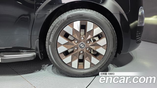 Hyundai Staria Cargo 5-Seater Modern 2023 — фото 27