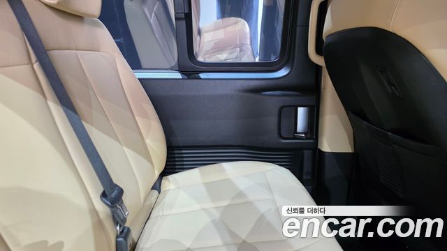 Hyundai Staria Cargo 5-Seater Modern 2023 — фото 31