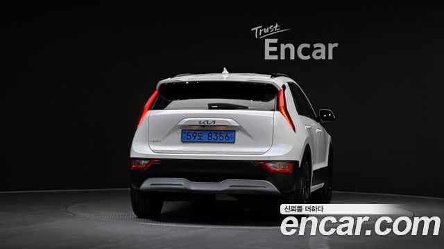 Kia Niro EV Air 2024 — фото 4