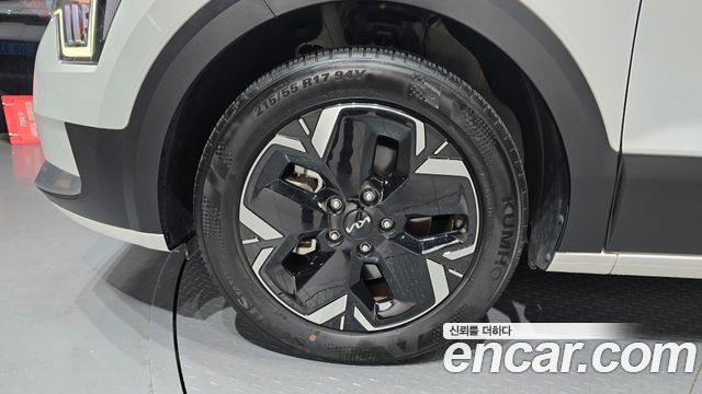 Kia Niro EV Air 2024 — фото 5