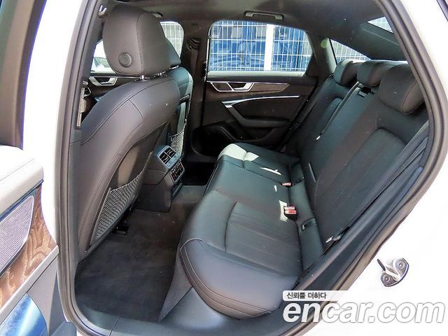 Audi A6 (C8) 45 TFSI Premium 2023 — фото 6