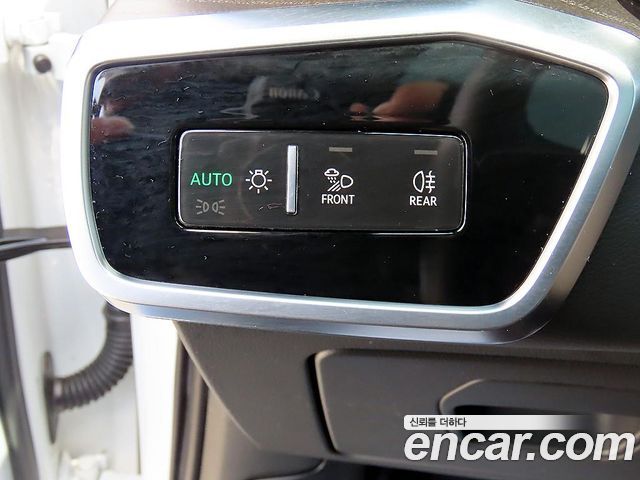 Audi A6 (C8) 45 TFSI Premium 2023 — фото 16
