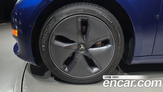 Tesla Model 3 Standard Range Plue RWD 2020 — фото 5