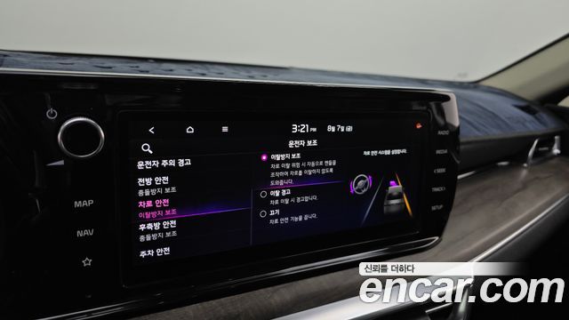 Kia K5 (III) 2.0 Noblesse 2021 — фото 13