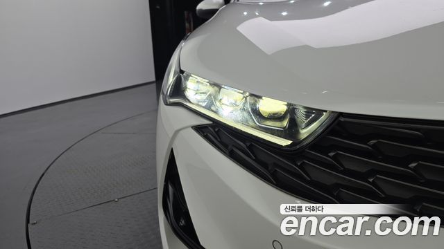 Kia K5 (III) 2.0 Noblesse 2021 — фото 22