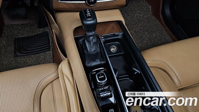 Volvo XC90 (II) T6 Inscription 2017 — фото 9
