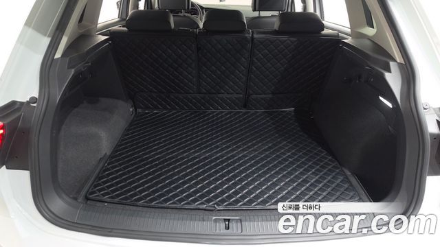 Volkswagen Tiguan (II) 2.0 TDI 4Motion Prestige 2023 — фото 20