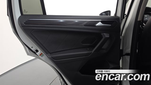 Volkswagen Tiguan (II) 2.0 TDI 4Motion Prestige 2023 — фото 25