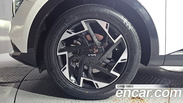 Kia Sportage (V) Gasoline 1.6 Turbo 2WD Signature 2024 — фото 5