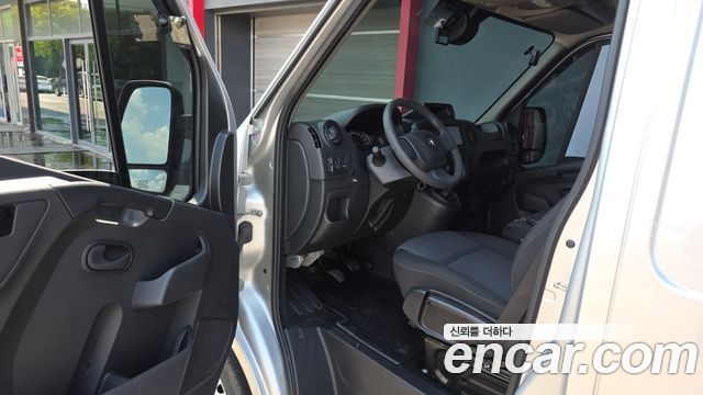 Renault Korea Master Camping car 2019 — фото 10